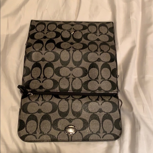 Coach wallet - Picture 3 of 3